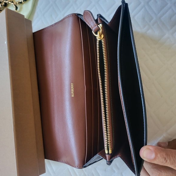 Burberry Beige and Black Checkered Wallet with Gold Chain. - Picture 2 of 8